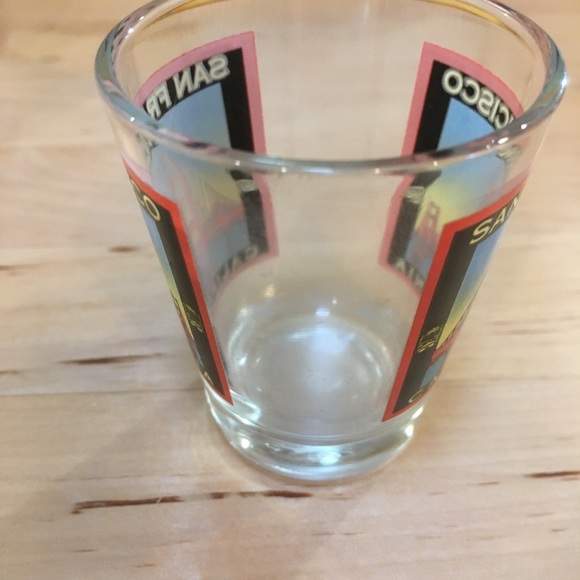 San Francisco Golden Gate Bridge Shot Glass - Picture 2 of 2